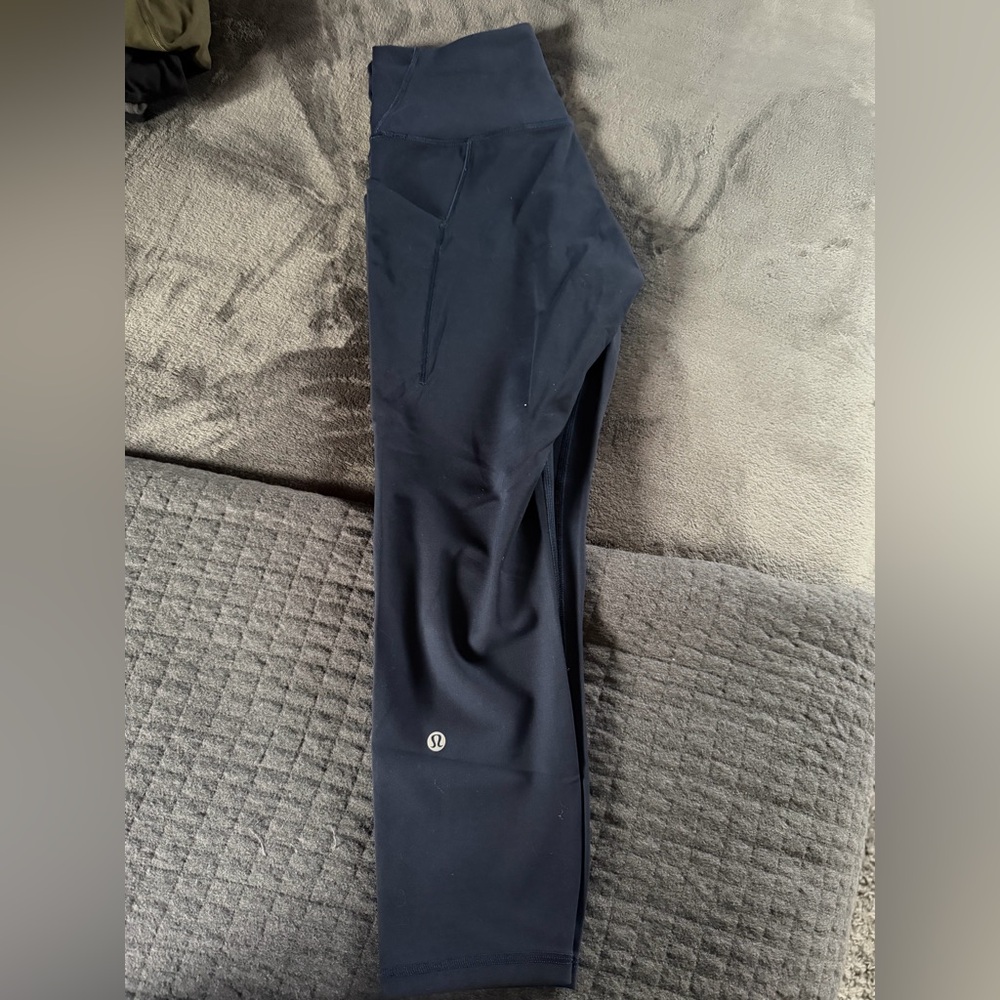 Lululemon Wunder train size 10, 23” with pockets